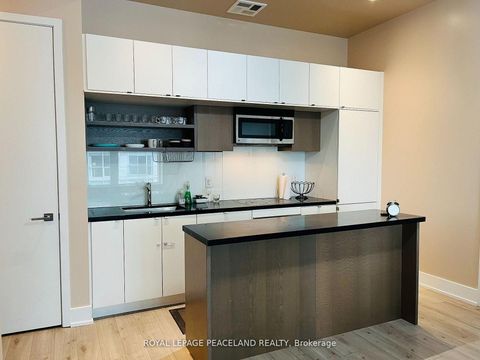 Photo 8 at 1607 - 111 St. Clair Avenue W, St. Clair, Toronto