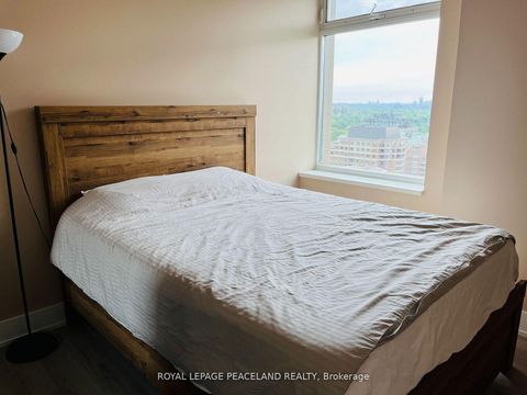 Photo 18 at 1607 - 111 St. Clair Avenue W, St. Clair, Toronto