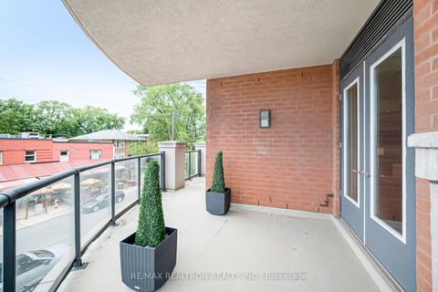 Photo 37 at 314 - 1717 Avenue Road, Nortown, Toronto