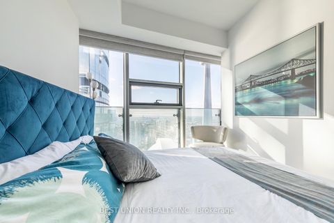 Photo 4 at 5706 - 14 York Street, Waterfront Communities C1, Toronto