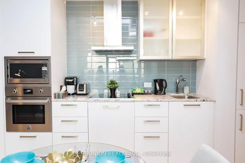 Photo 7 at 5706 - 14 York Street, Waterfront Communities C1, Toronto