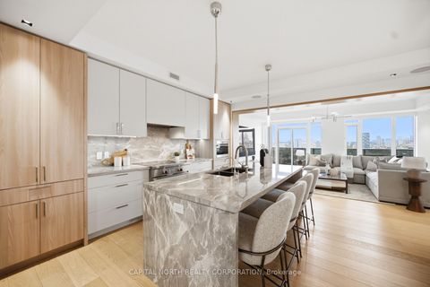 Photo 3 at 2505 - 330 Richmond Street W, Waterfront Communities C1, Toronto