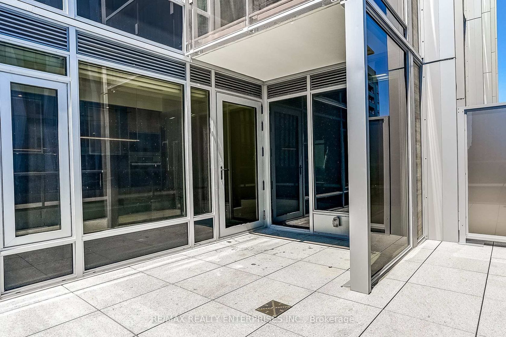 2409 - 11 Yorkville Avenue, Annex, Toronto 