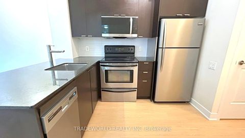 Photo 3 at 301 - 23 Sheppard Avenue E, Willowdale East, Toronto