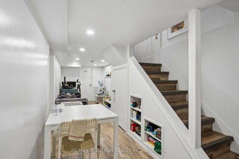 Photo 34 at 707 Hillsdale Avenue E, Mount Pleasant East, Toronto