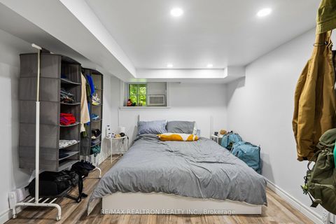 Photo 40 at 707 Hillsdale Avenue E, Mount Pleasant East, Toronto