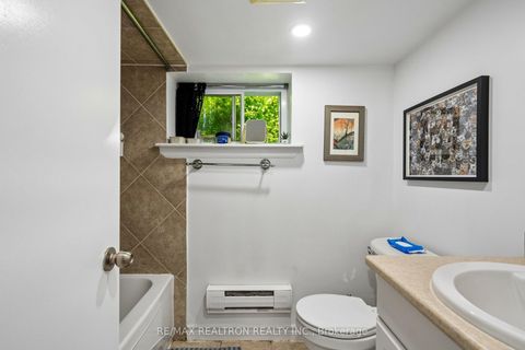 Photo 44 at 707 Hillsdale Avenue E, Mount Pleasant East, Toronto