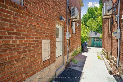 Photo 45 at 707 Hillsdale Avenue E, Mount Pleasant East, Toronto