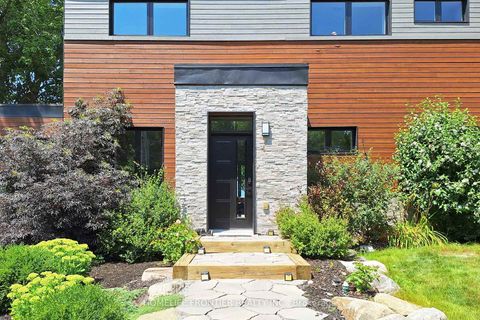 Photo 2 at 44 Irving Drive, Pefferlaw, Georgina