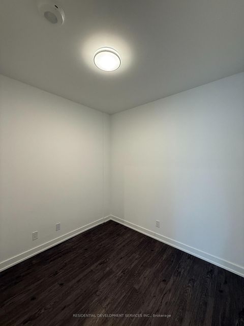 Photo 3 at 815 - 88 Queen Street, Yonge Corridor, Toronto
