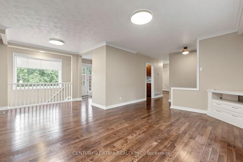 Photo 7 at 49 Netherford Road, Maple, Vaughan