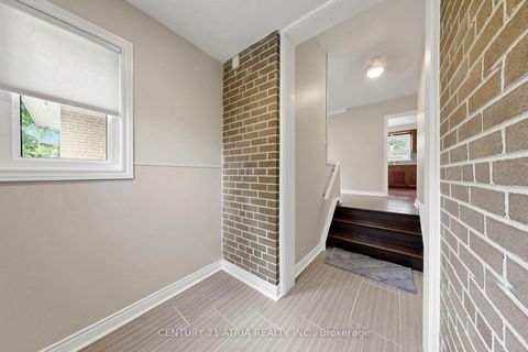 Photo 15 at 49 Netherford Road, Maple, Vaughan