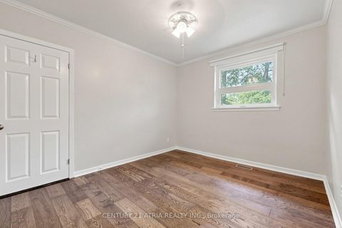 Photo 19 at 49 Netherford Road, Maple, Vaughan