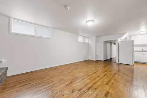 Photo 26 at 49 Netherford Road, Maple, Vaughan