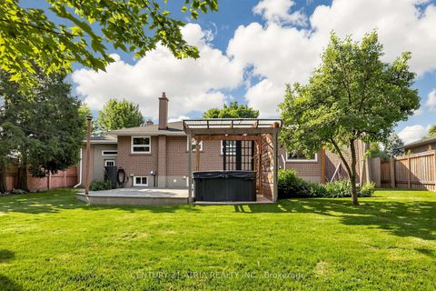 Photo 31 at 49 Netherford Road, Maple, Vaughan
