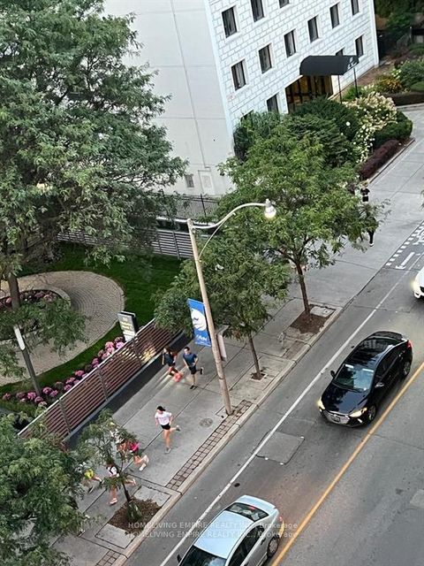Photo 2 at 306 - 81 Wellesley Street E, Yonge Corridor, Toronto