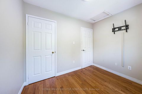 Photo 26 at 124 Conn Smythe Drive, Scarborough Village, Toronto