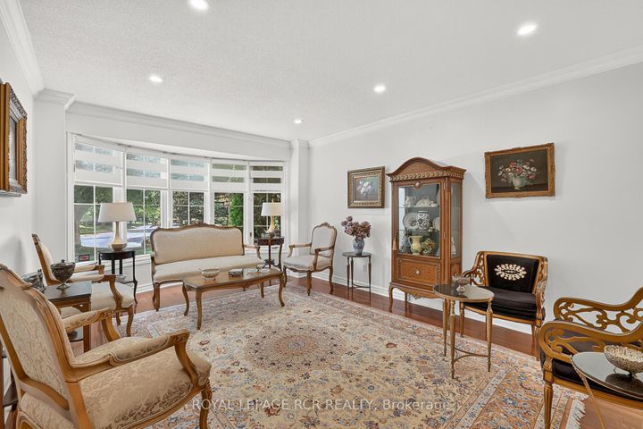Photo 5 at 713 Exceller Circle, Wyndham, Newmarket