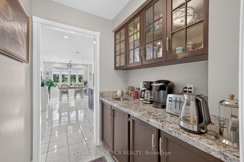 Photo 9 at 713 Exceller Circle, Wyndham, Newmarket