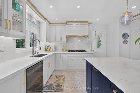 Photo 13 at 713 Exceller Circle, Wyndham, Newmarket