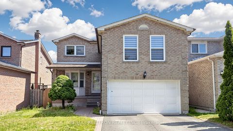 Photo 2 at 72 Halfmoon Square, Highland Creek, Toronto