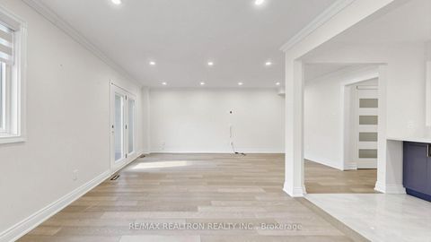 Photo 6 at 72 Halfmoon Square, Highland Creek, Toronto