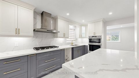 Photo 12 at 72 Halfmoon Square, Highland Creek, Toronto