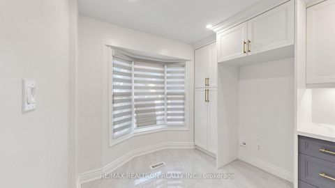 Photo 14 at 72 Halfmoon Square, Highland Creek, Toronto