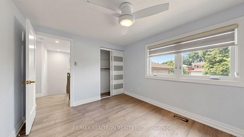 Photo 30 at 72 Halfmoon Square, Highland Creek, Toronto