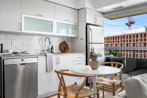Photo 3 at 1608 - 100 Western Battery Road, Niagara, Toronto