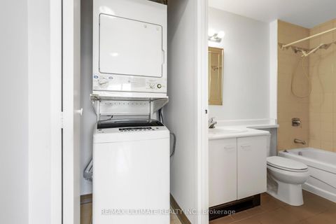 Photo 14 at PH06 - 955 O'Connor Drive, Parkview, Toronto