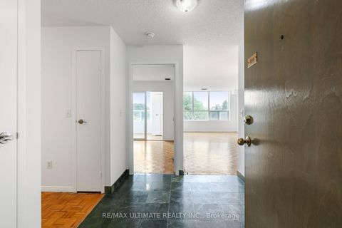 Photo 16 at PH06 - 955 O'Connor Drive, Parkview, Toronto