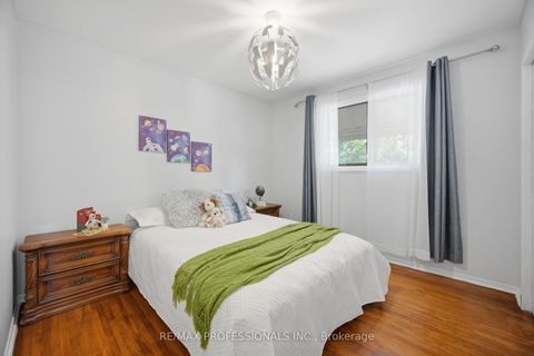 Photo 23 at 74 Ringway Crescent, Old Rexdale, Toronto