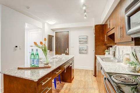Photo 12 at 309 - 20 Blue Jays Way, Waterfront Communities C1, Toronto