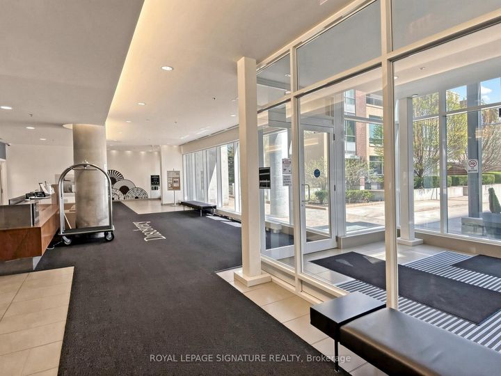 Photo 2 at 1211 - 15 Singer Court, Bayview Village, Toronto