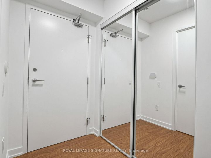 Photo 4 at 1211 - 15 Singer Court, Bayview Village, Toronto