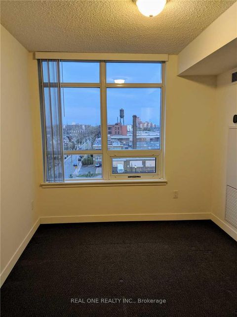 Photo 4 at 624 - 812 Lansdowne Avenue, Junction, Toronto