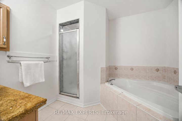 Photo 16 at 40 Dills Crescent, DE Dempsey, Milton