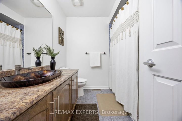 Photo 25 at 40 Dills Crescent, DE Dempsey, Milton