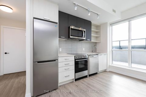 Photo 9 at 905 - 2300 St. Clair Avenue W, Junction Area, Toronto