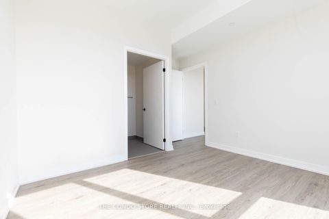 Photo 16 at 905 - 2300 St. Clair Avenue W, Junction Area, Toronto