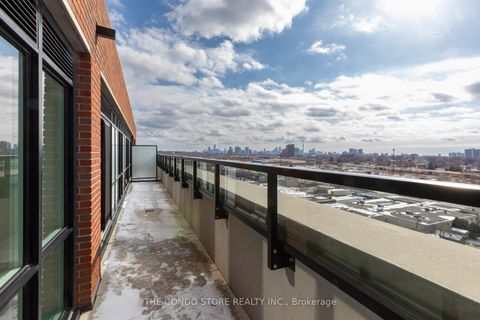 Photo 26 at 905 - 2300 St. Clair Avenue W, Junction Area, Toronto