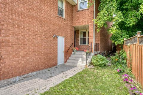 Photo 0 at 12 Millbank Court, Brownridge, Vaughan