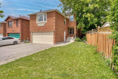 Photo 2 at 12 Millbank Court, Brownridge, Vaughan