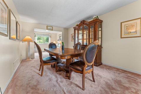 Photo 7 at 12 Millbank Court, Brownridge, Vaughan