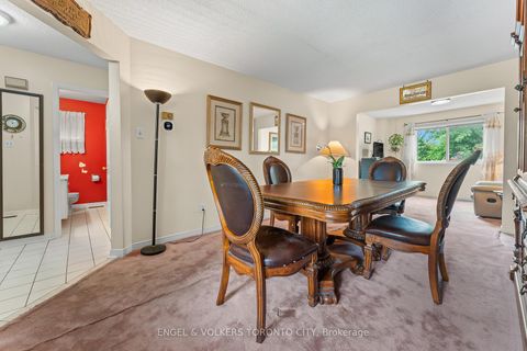 Photo 8 at 12 Millbank Court, Brownridge, Vaughan