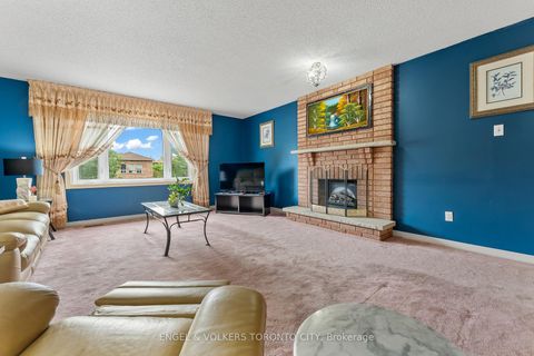 Photo 20 at 12 Millbank Court, Brownridge, Vaughan