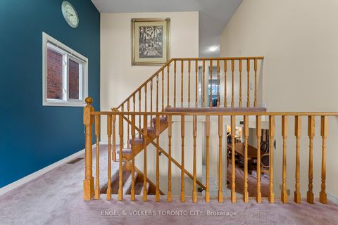 Photo 22 at 12 Millbank Court, Brownridge, Vaughan