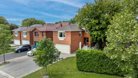 Photo 38 at 12 Millbank Court, Brownridge, Vaughan
