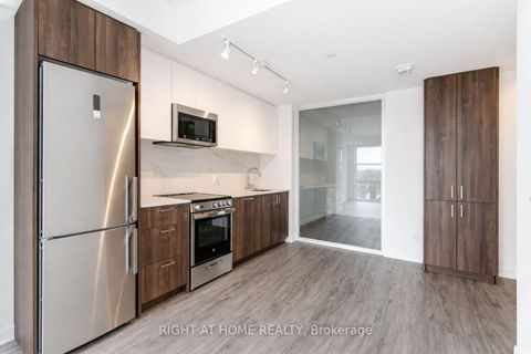 Photo 4 at 418 - 1787 St Clair Avenue, Pellam Park, Toronto